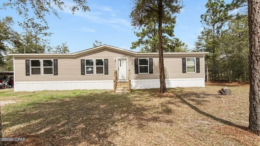 Unit for sale at 188 Pinetree Lane, Defuniak Springs, FL 32433
