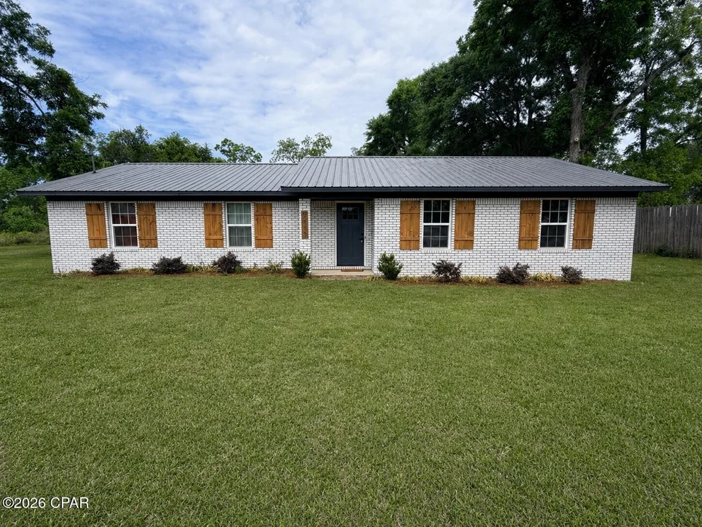 Unit for sale at 5455 11th Street, Malone, FL 32445