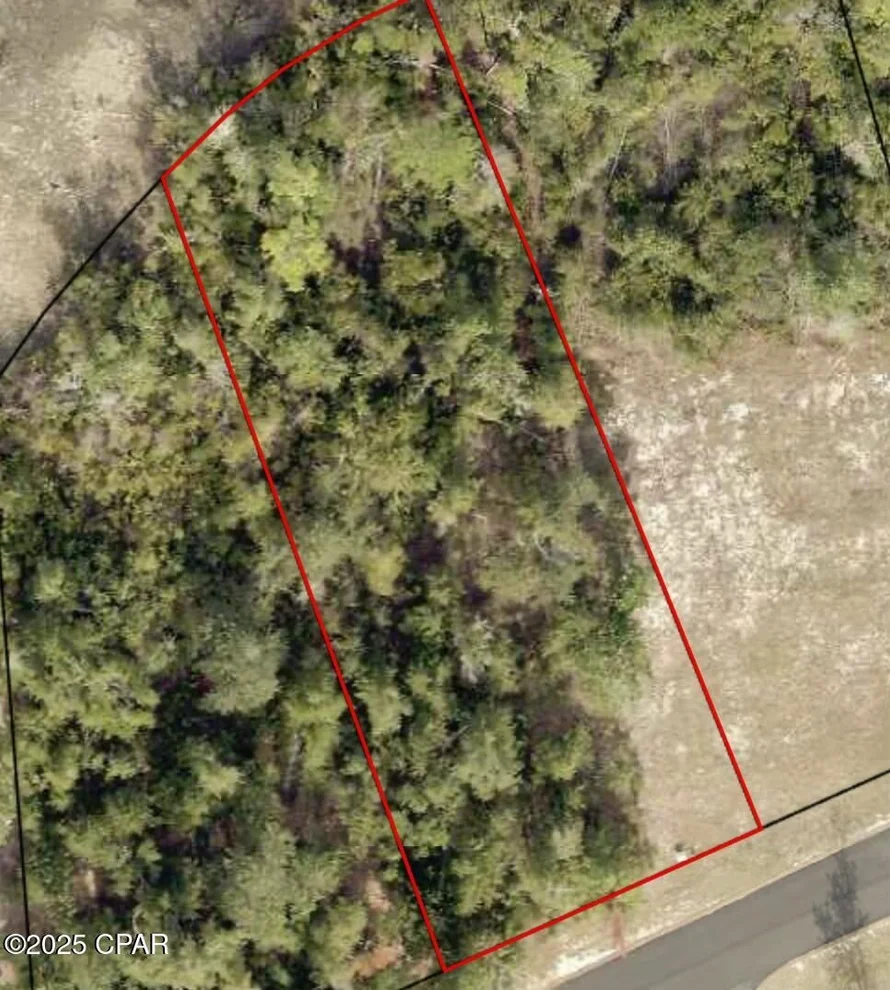 Unit for sale at 6013 Wedgewood Lane, Youngstown, FL 32466