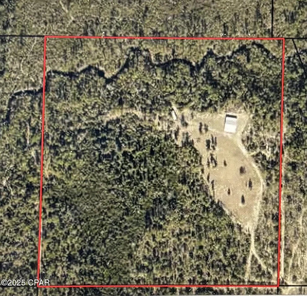 Unit for sale at 20539 Ring Road, Fountain, FL 32438