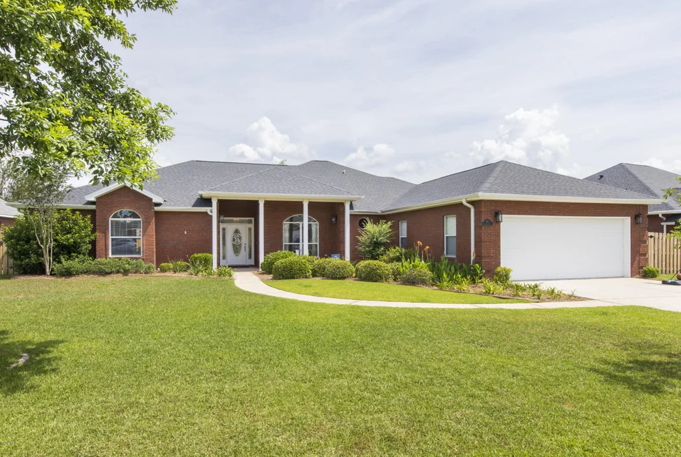 Unit for sale at 110 Landings Drive, Lynn Haven, FL 32444