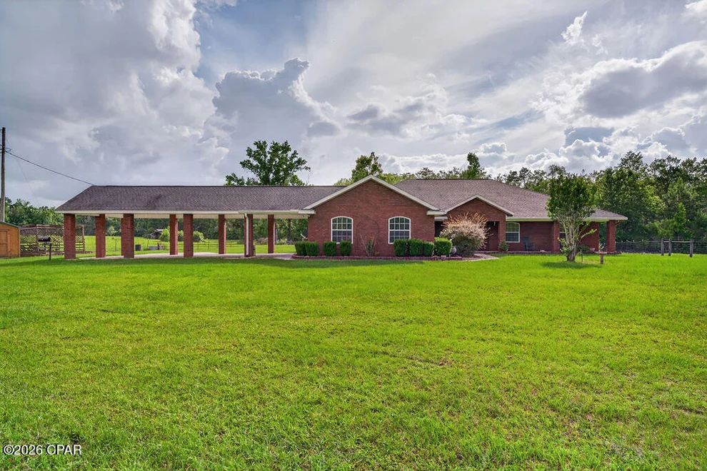 Unit for sale at 3256 Highway 77, Chipley, FL 32428