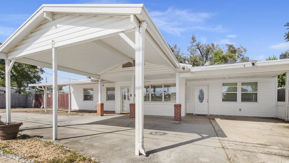 Unit for sale at 4802 W 19th Street, Panama City, FL 32405