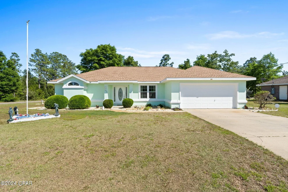 Unit for sale at 3528 Viking Drive, Chipley, FL 32428
