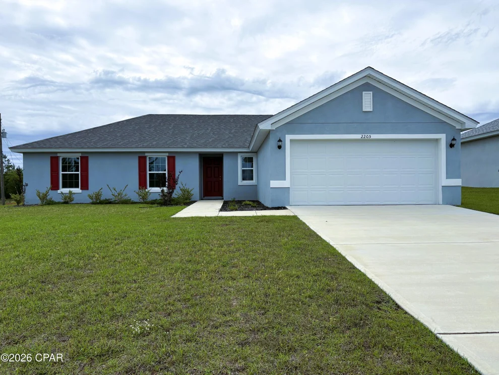 Unit for sale at 2205 Chase Street, Chipley, FL 32428