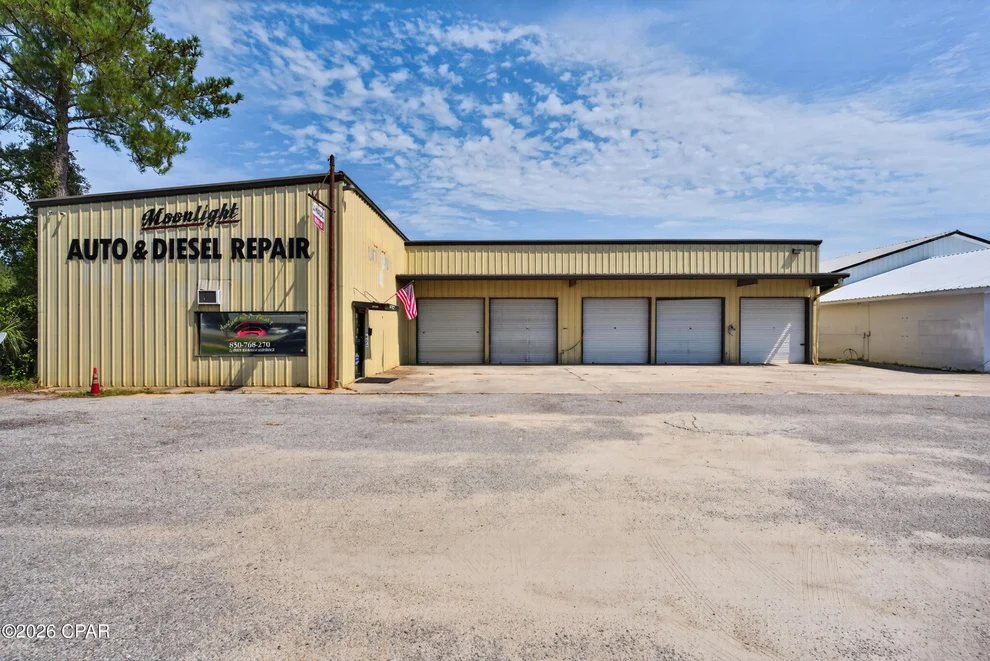 Unit for sale at 606 W Highway 90, Bonifay, FL 32425