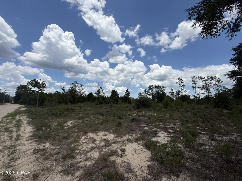 Unit for sale at 9913 Western Road, Fountain, FL 32438