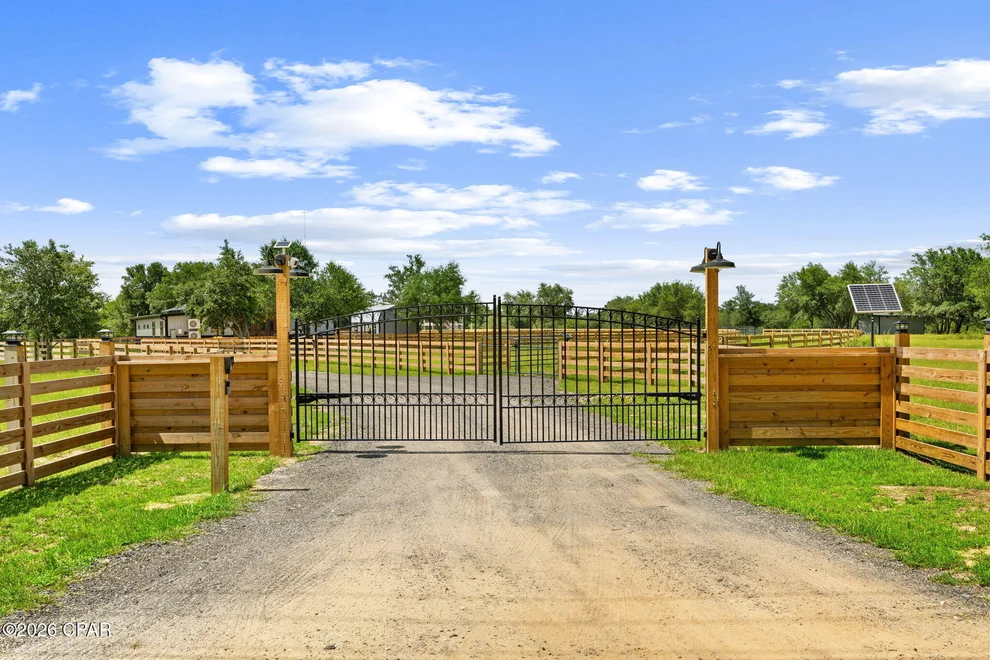 Unit for sale at 9325 Silver Lake Road, Fountain, FL 32438