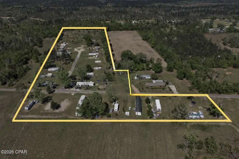 Unit for sale at 5250 Johns Lane, Marianna, FL 32448
