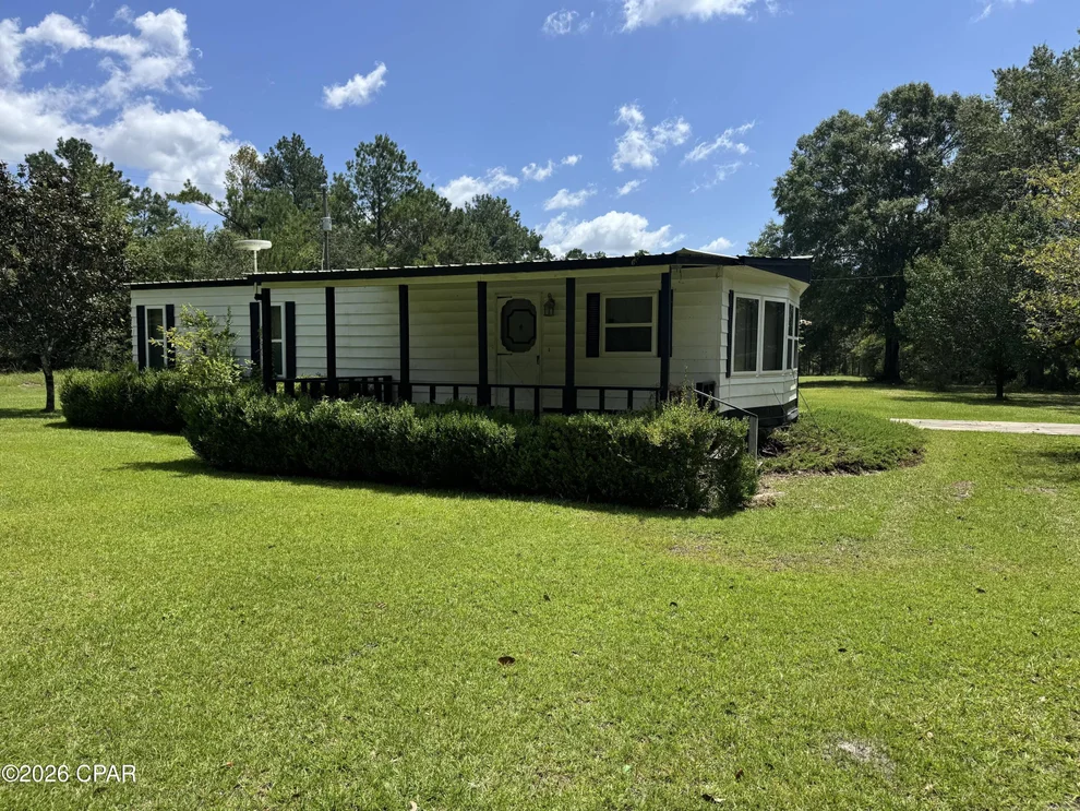Unit for sale at 1929 N Holmes Creek Road, Graceville, FL 32440