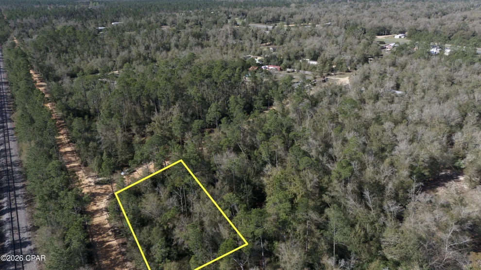 Unit for sale at 8 Dixie Avenue, Fountain, FL 32438