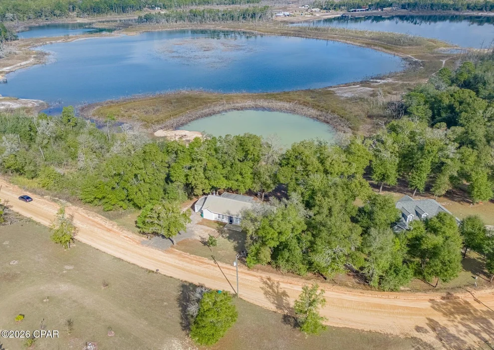 Unit for sale at 3068 Woodymarion Drive, Chipley, FL 32428