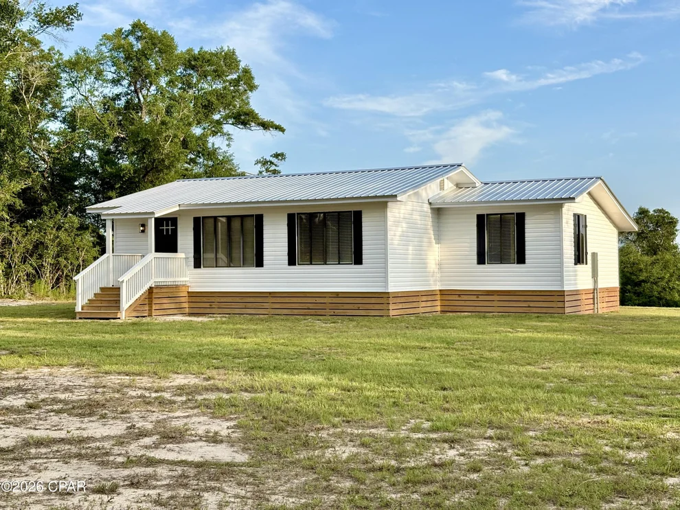 Unit for sale at 215 Buckhorn Boulevard, Chipley, FL 32428
