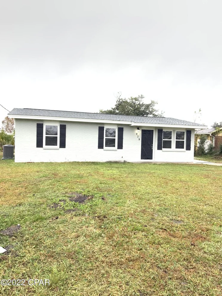 Unit for sale at 928 Greentree Road, Panama City, FL 32401