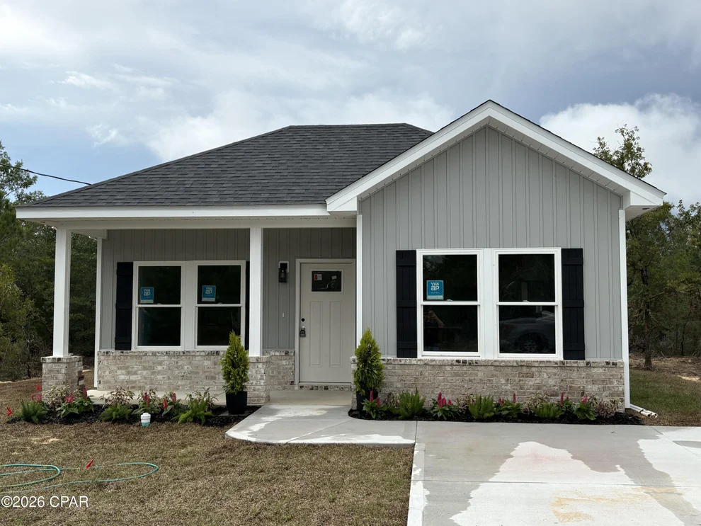 Unit for sale at 3782 Airmont Drive, Chipley, FL 32428