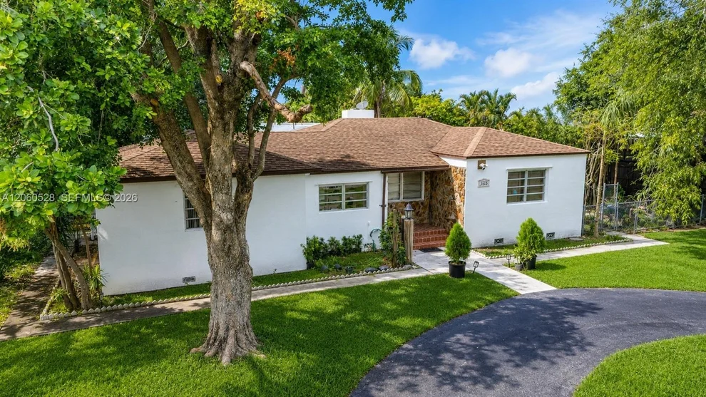 Unit for sale at 2619 Arthur St, Hollywood, FL 33020