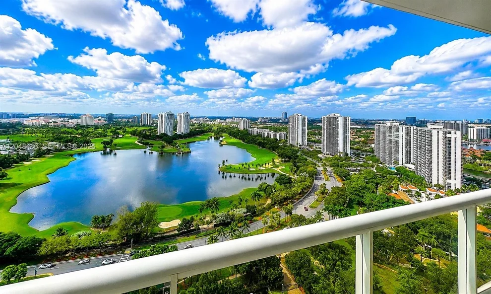 Unit for sale at 20191 E Country Club Dr, Aventura, FL 33180