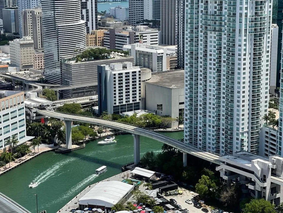 Unit for sale at 88 SW 7th St, Miami, FL 33130
