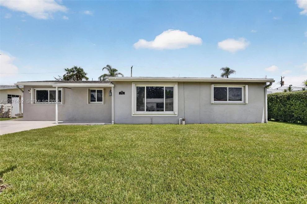 Unit for sale at 7521 Eaton St, Hollywood, FL 33024