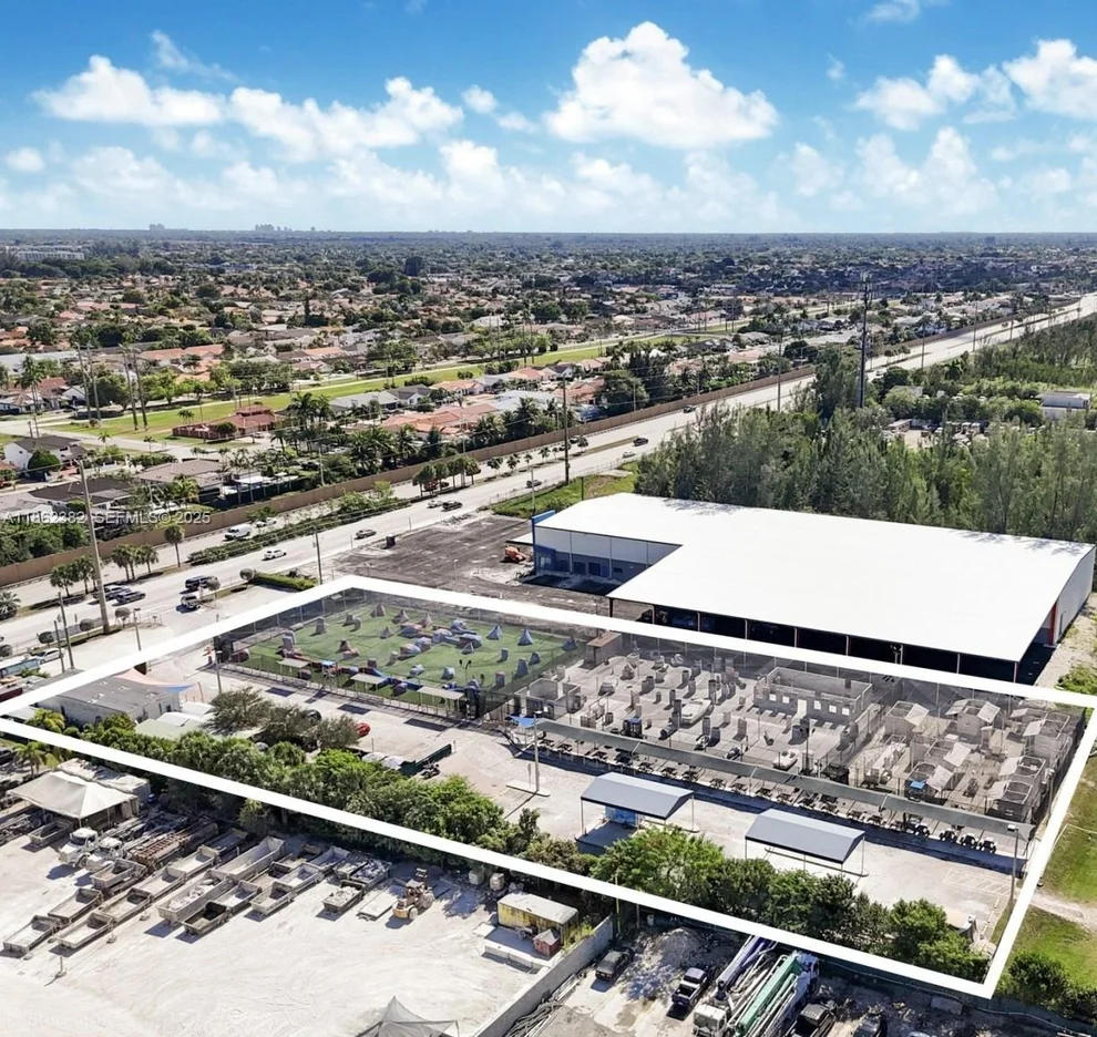 Unit for sale at 220 NW 137th Ave, Miami, FL 33182