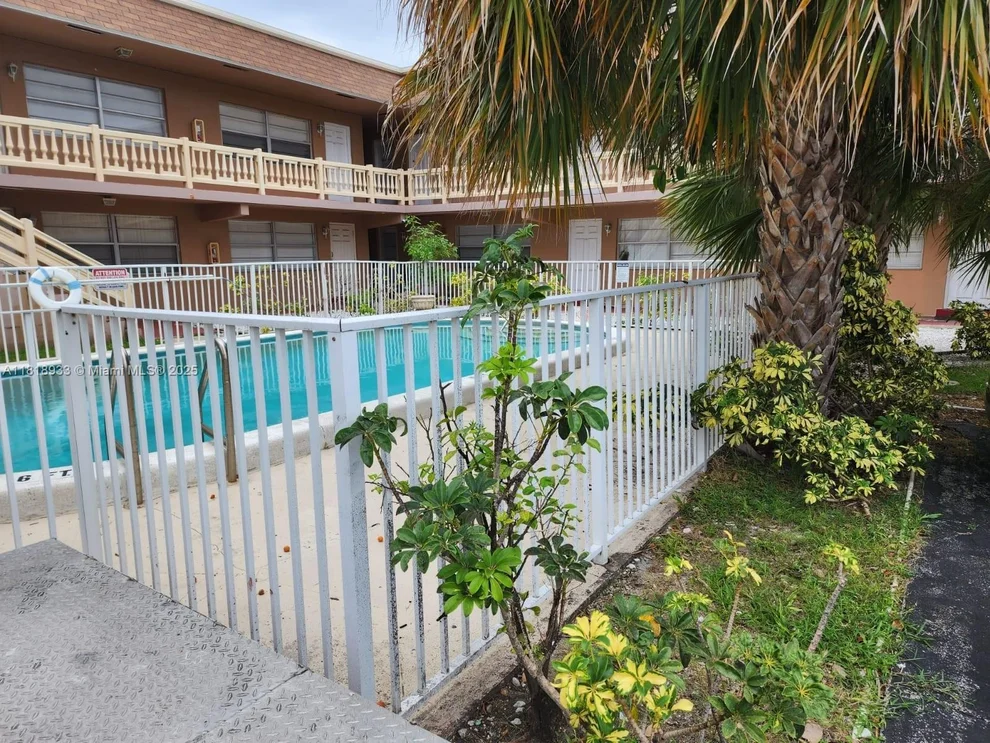Unit for sale at 241 SE 9th Ave, Pompano Beach, FL 33060