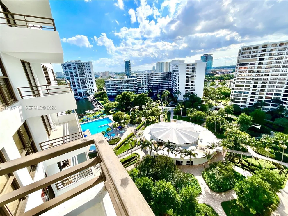 2500 Parkview Drive