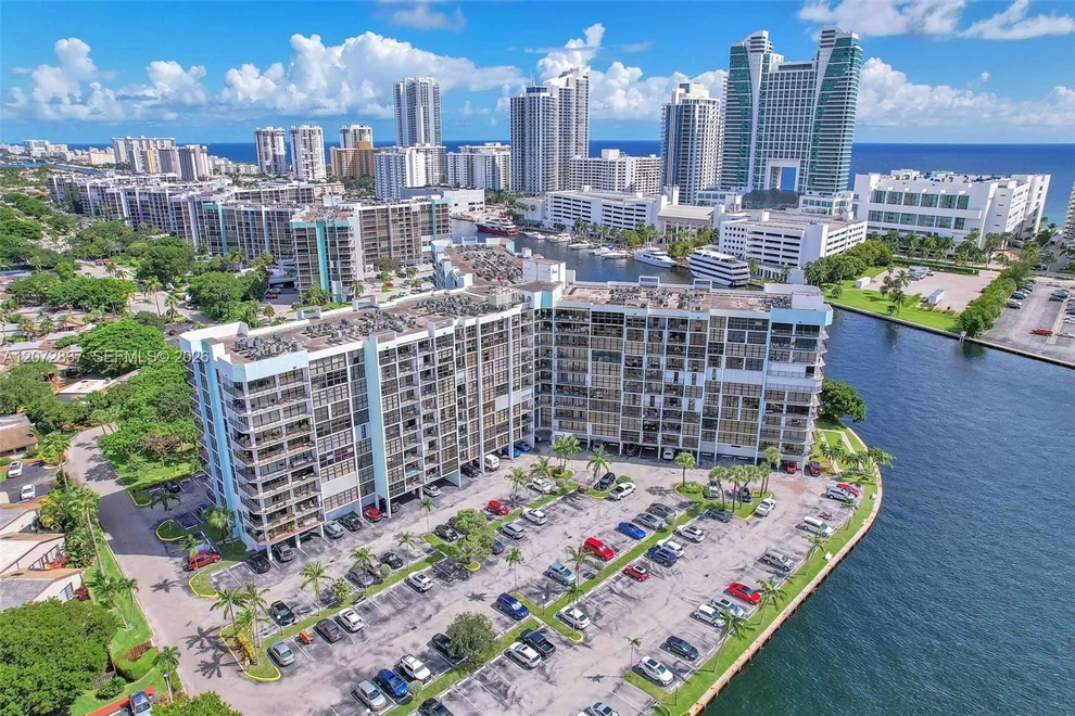 Unit for sale at 200 Leslie Dr, Hallandale Beach, FL 33009