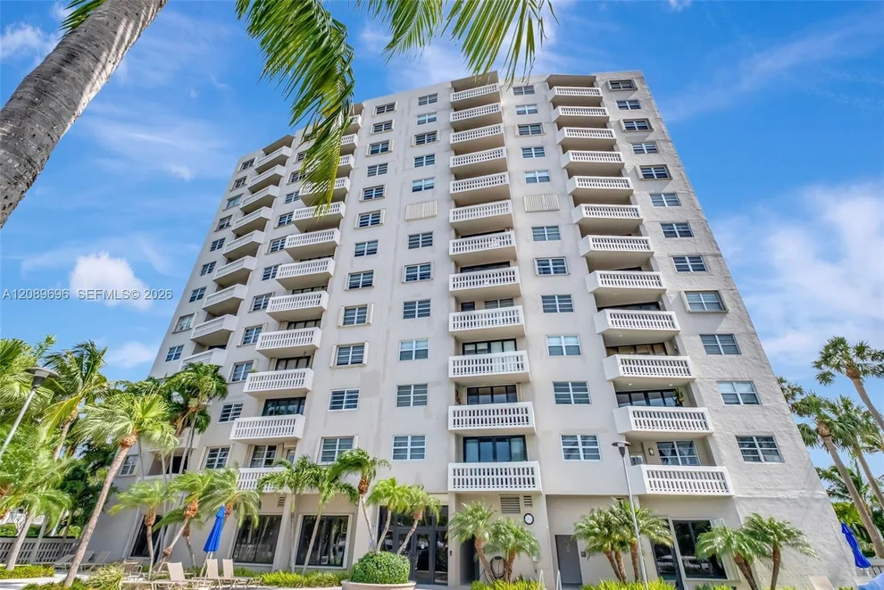 90 Edgewater Drive