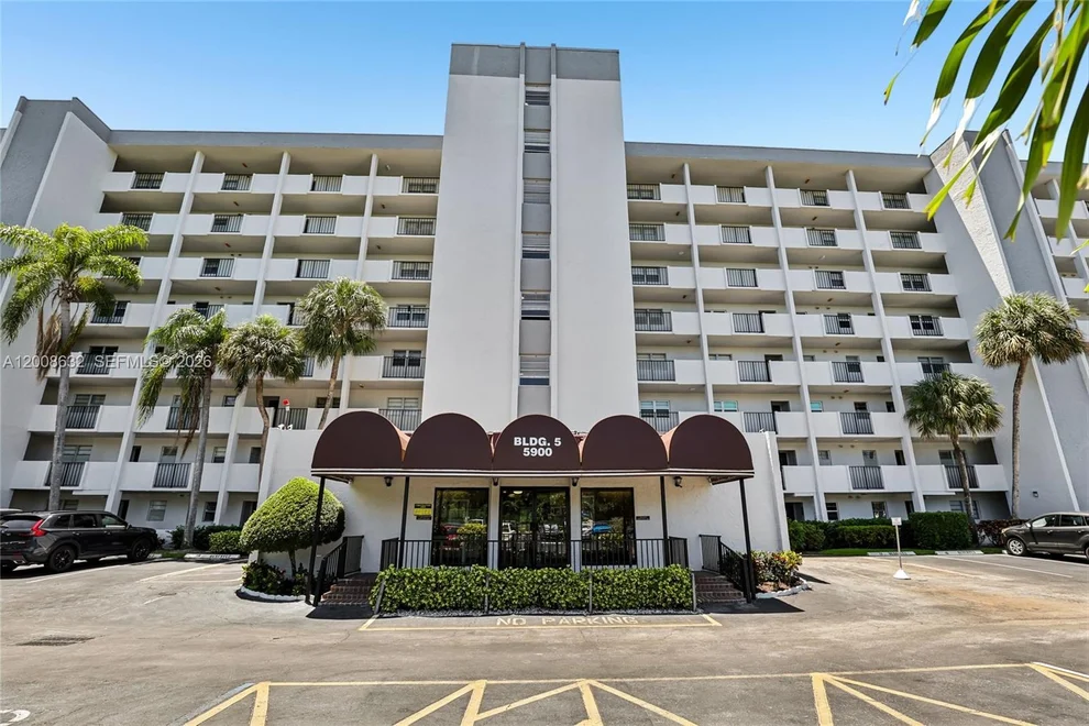 Unit for sale at 5900 NW 44th St, Lauderhill, FL 33319