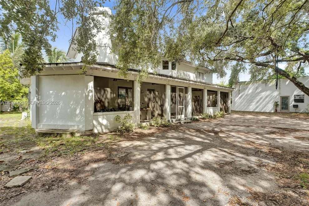 Unit for sale at 937 NE 171st St, Miami, FL 33162