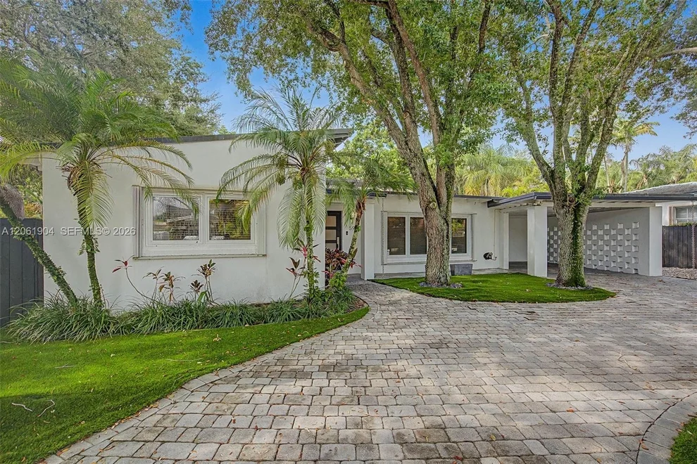 Unit for sale at 5930 SW 48th St, Miami, FL 33155