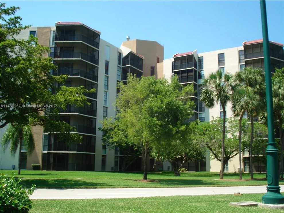 Unit for sale at 3101 N COUNTRY CLUB DRIVE, Aventura, FL 33180