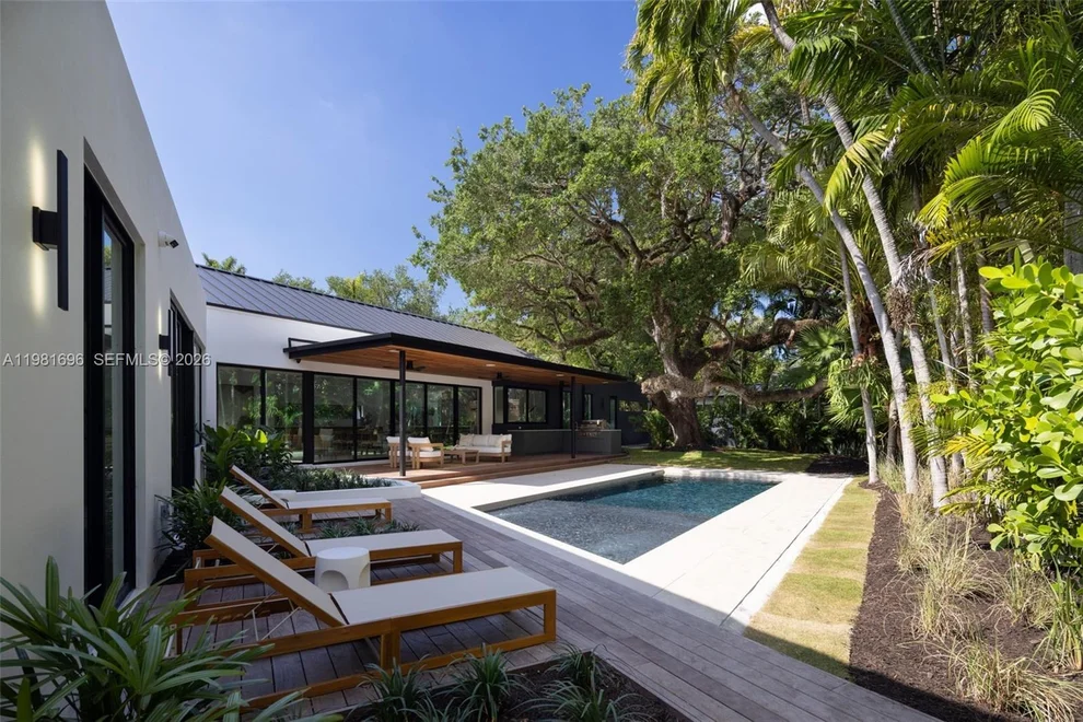 Unit for sale at 1701 Micanopy Ave, Coconut Grove, FL 33133
