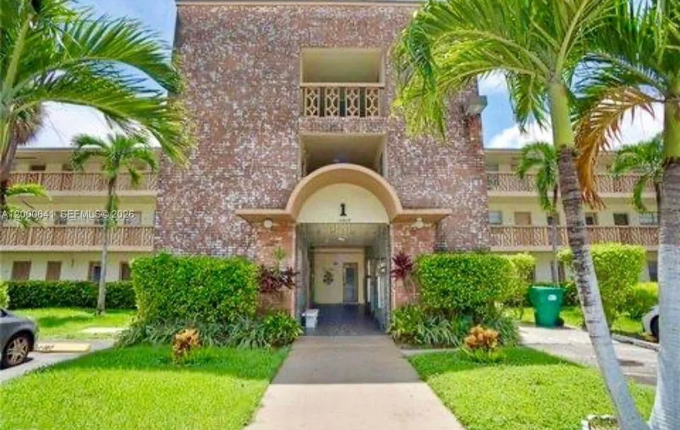 Unit for sale at 16900 NE 14, Miami, FL 33162