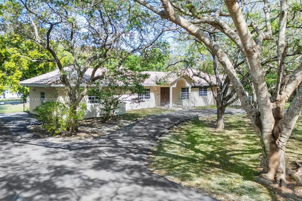 Unit for sale at 7821 SW 129th Ter, Pinecrest, FL 33156