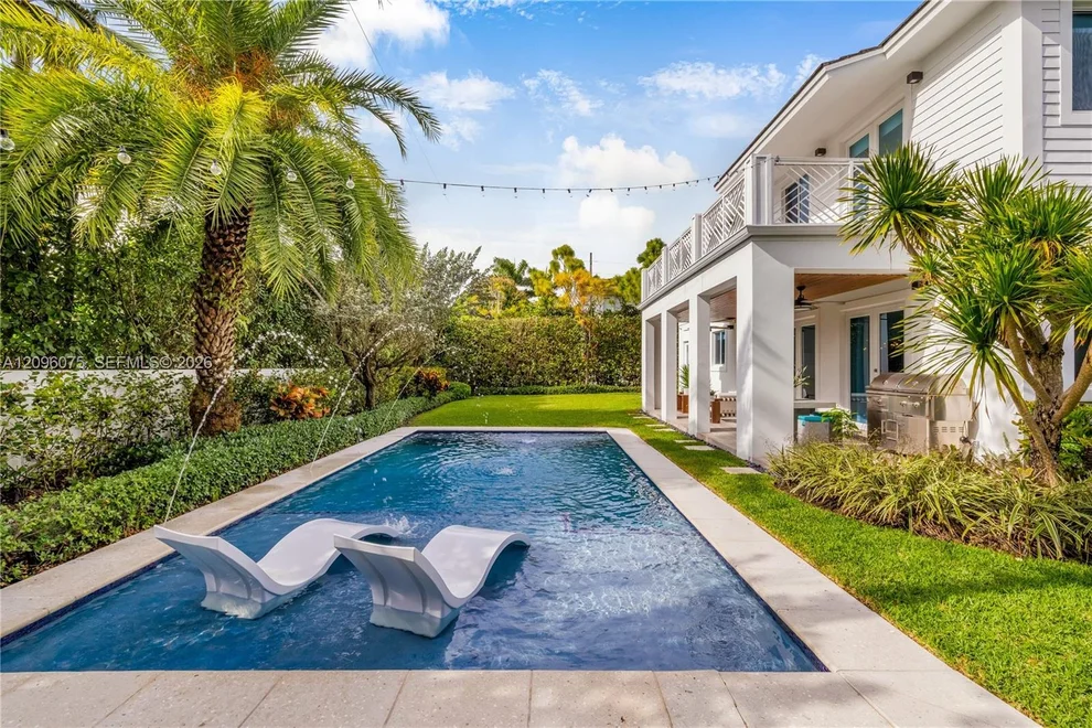 Unit for sale at 5602 SW 65th Ct, South Miami, FL 33143