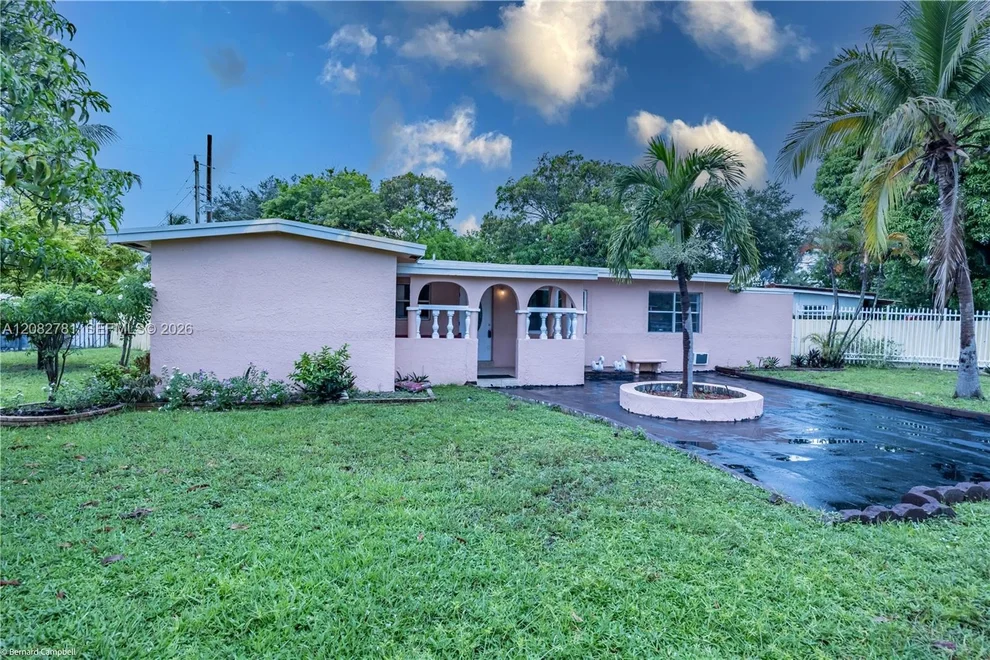 Unit for sale at 918 NW 13th Ct, Fort Lauderdale, FL 33311
