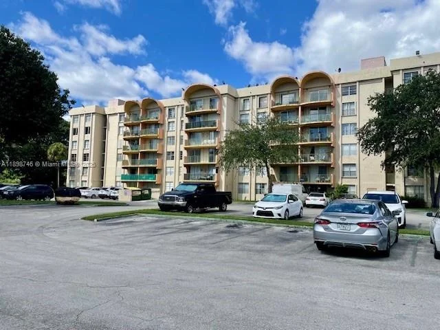 Unit for sale at 9350 Fontainebleau Blvd, Miami, FL 33172