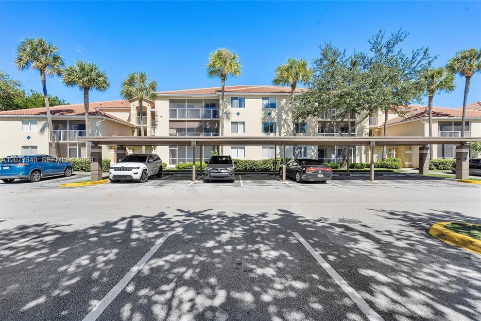 Unit for sale at 450 S Park Rd, Hollywood, FL 33021