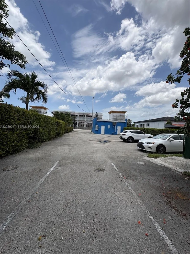 Unit for sale at 6620 W Flagler St, Miami, FL 33144