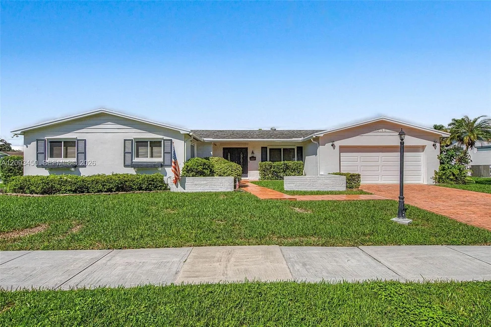 Unit for sale at 10190 SW 99th Ave, Miami, FL 33176
