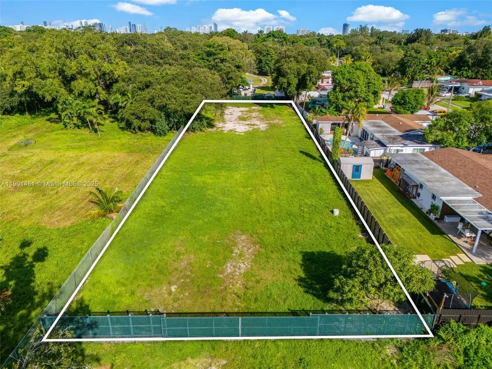 Unit for sale at NE 8th Avenue NE 152nd Street, North Miami, FL 33162