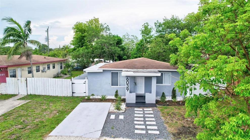 Unit for sale at 6039 SW 38th St, Miramar, FL 33023