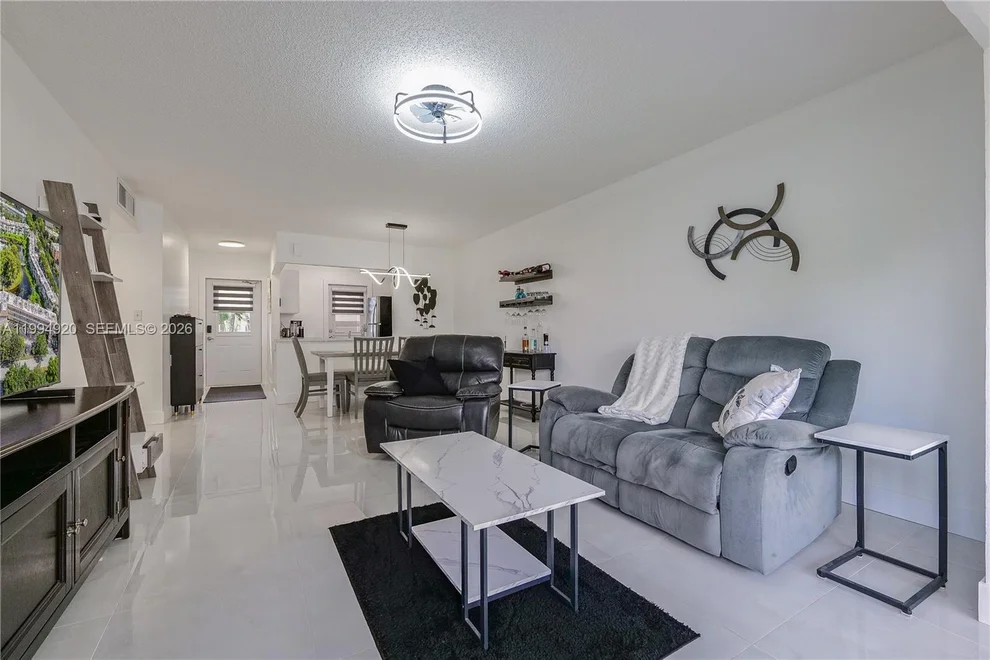 Unit for sale at 4701 NW 34th St, Lauderdale Lakes, FL 33319