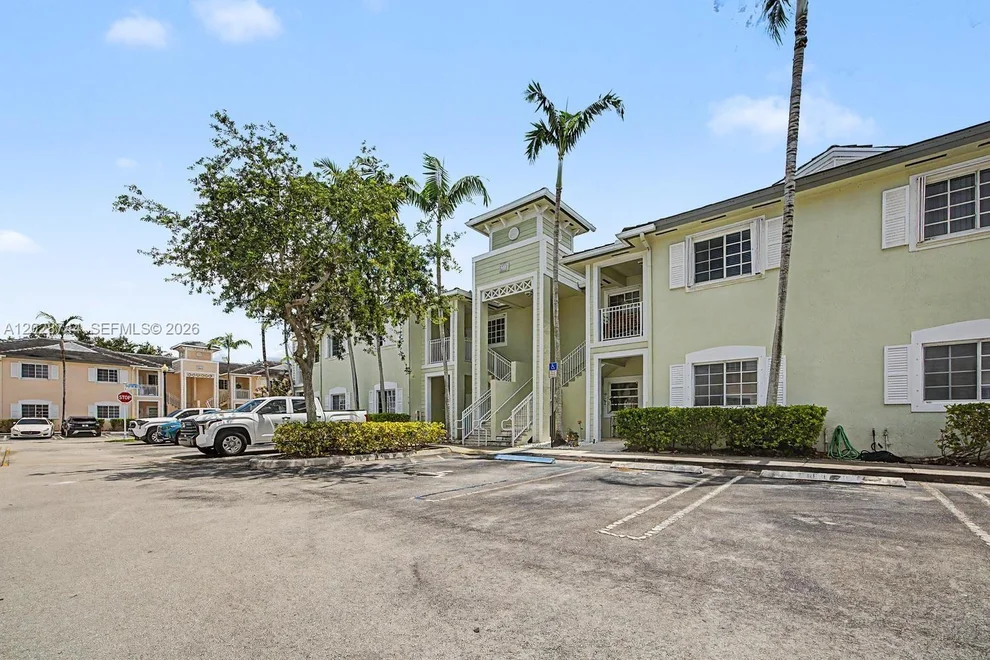Unit for sale at 373 NE 26th Pl, Homestead, FL 33033