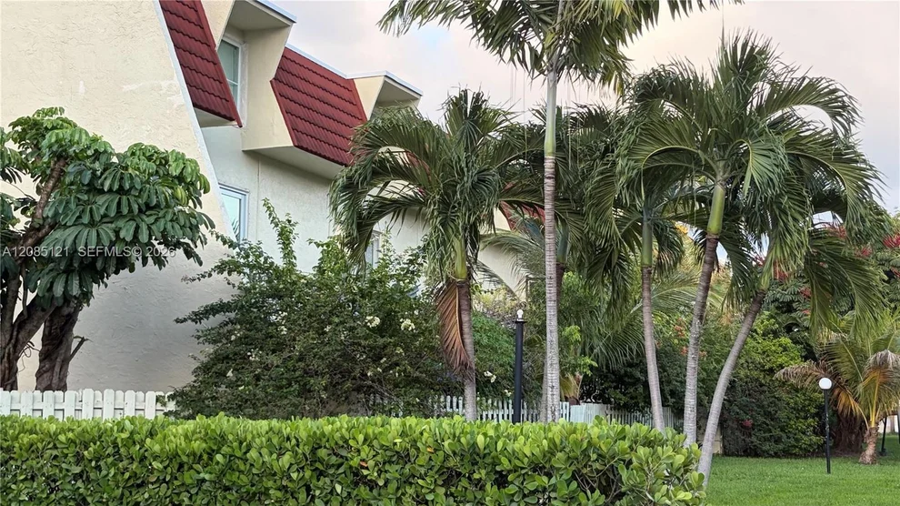 Unit for sale at 1655 NE 115th St, Miami, FL 33181