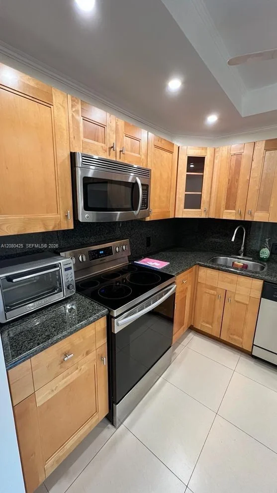 Unit for sale at 20500 W Country Club Dr, Aventura, FL 33180