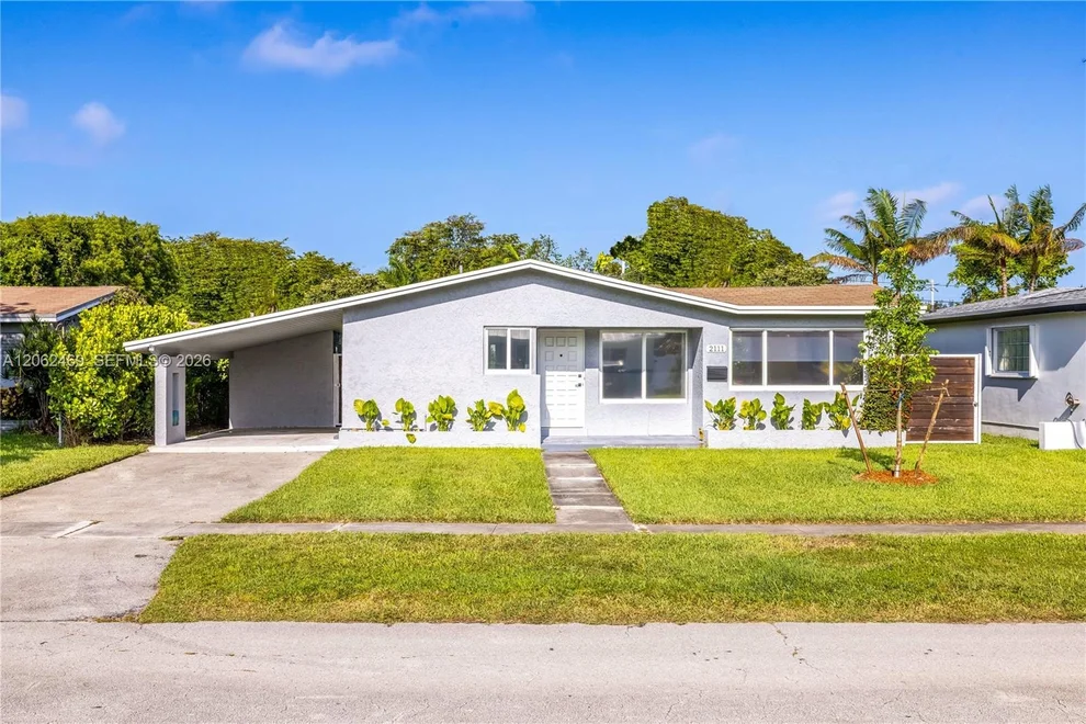 Unit for sale at 2111 N 14th Ct, Hollywood, FL 33020