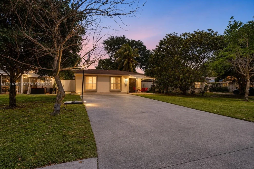 Unit for sale at 1379 NE 177th St, North Miami Beach, FL 33162