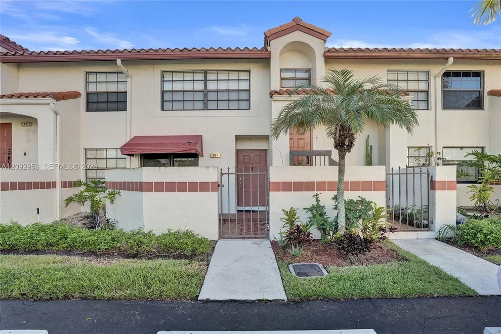 Unit for sale at 105 Liberty Ct, Deerfield Beach, FL 33442